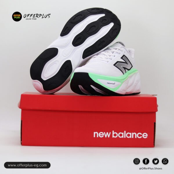⁦New Balance Fresh Foam X More v5 Sneakers 2025- White⁩ - الصورة ⁦7⁩