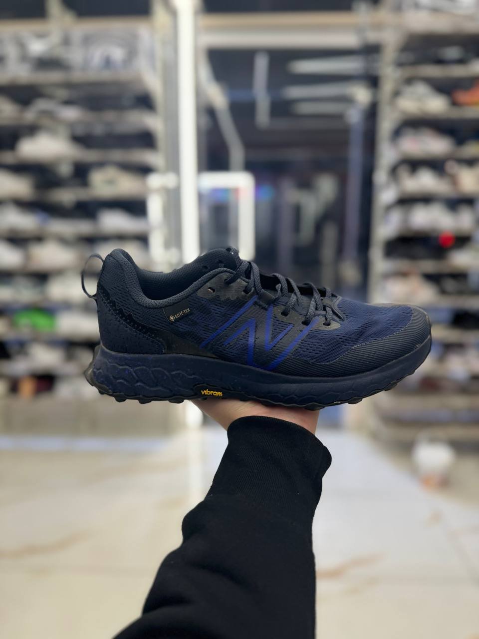 New Balance Fresh Foam X Hierro v7 - Back View